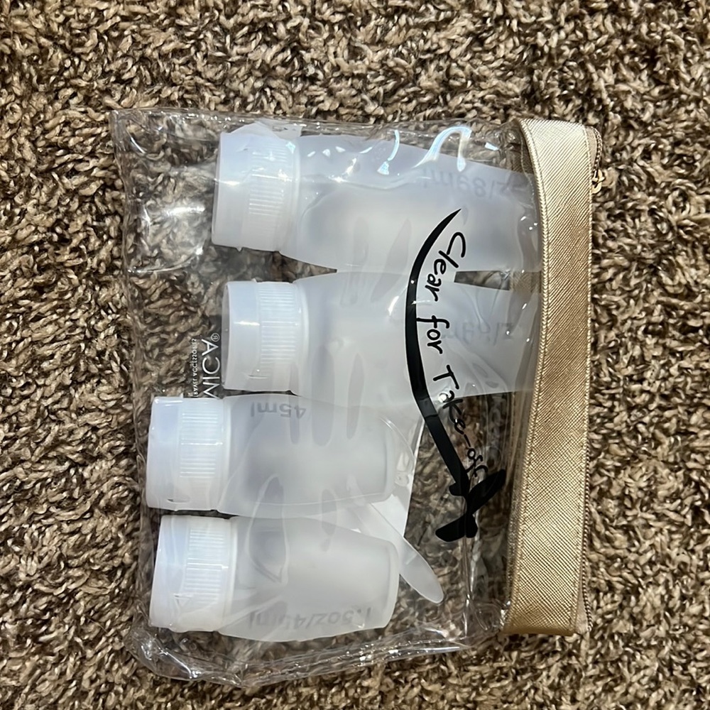 Traveling bag